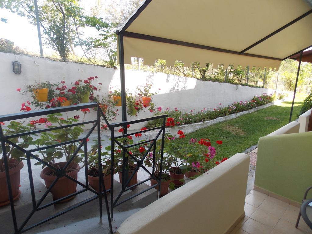 Nikos Apartments Órmosz Panajász Kültér fotó
