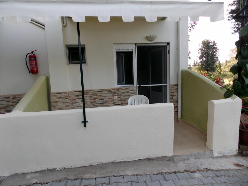 Nikos Apartments Órmosz Panajász Kültér fotó